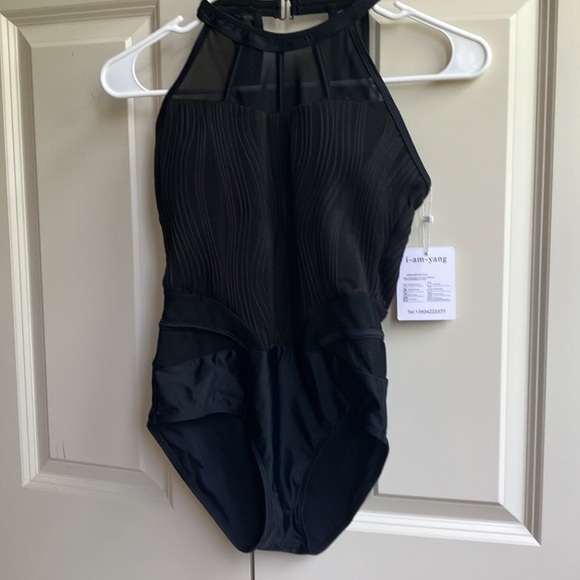 Mesh One piece Swimsuit - Picture 4 of 5